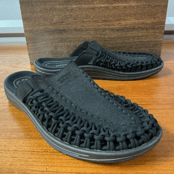 Keen Men Uneek II Black Bungee Slide Mule Sandals Size 10.5 - Picture 1 of 7